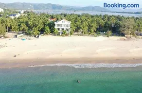 Timothe Beach Hotel & Apartments - Image 2