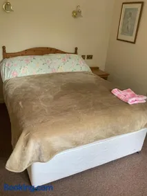 Old Gloucester Road farm bed and breakfast - Image 2