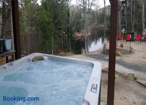 Chalet COEUR de loup avec spa - Image 3