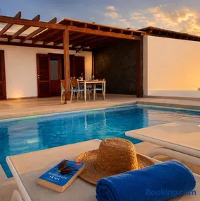 Happy Villa - Piscina y Amplia Terraza Soleada - Image 3