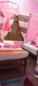 Flower Inn - Image 2