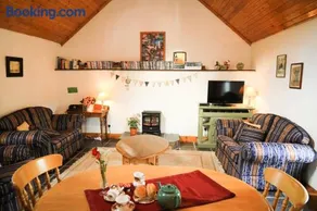 Wisteria Cottage - Image 2