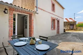 Casa rural con jardín, barbacoa y terraza | Vistas al jardín - Image 2