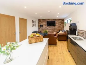 2 Bed in Hull oc-89596 - Image 4