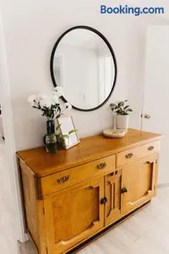 Ideal for workers, families, and group bookings - Image 5