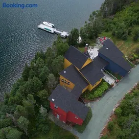 Lodging at Goose Cove Retreat - Trinity, Newfoundland - Image 2