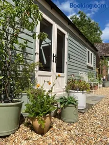 The Cottage at No. 3 - Image 5