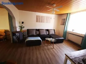 Mooi ruim appartement in antieke stadsboerderij - Image 2