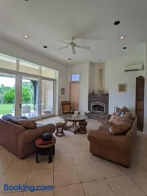 Beachfront Paradise Ishigaki - Image 5