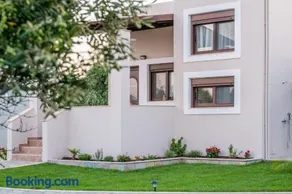 Kyma Luxury Studio - Image 1
