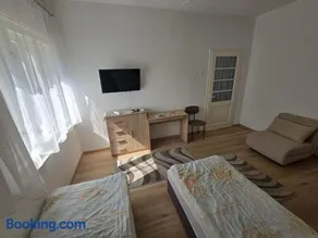 Világosi Apartmanház - Image 3
