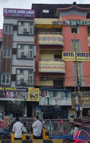 Hotel Shree Laksh - Image 1