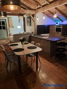 Maisonnette vue sur forêt - Image 2