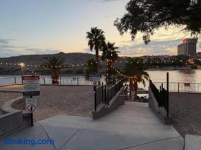 Relaxing River Family Retreat - Image 3