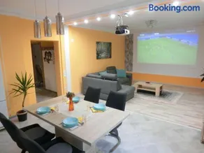 Pilis Apartman - Image 1
