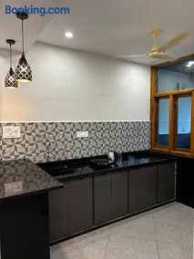 1Rk Karwar downtown Studio - Image 1