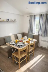 Mobil-home 6 pers Climatisé avec piscines - Image 3