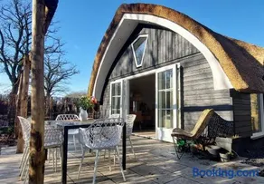 Holiday cottage in the Forest Close to Giethoorn - Image 1