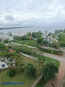 Mombasa 3rd Avenue Beach Apartment Nyali - Image 1
