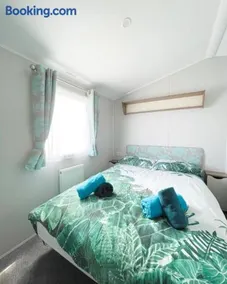 Ocean Breeze-Haven Perran Sands Holiday Park - Image 4