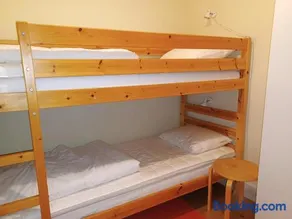 Charming Stay with Sauna & Lake Views - Image 3