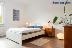 Luxuriöses Apartment, 10min Innenstadt, Parkplatz - Image 1