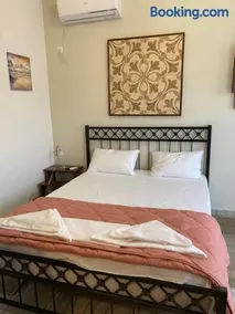 Coastal Apartments - Cozy Seaside Stay in Volos - Image 3