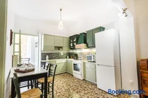 Sea View Penthouse with Roof Garden - Image 4
