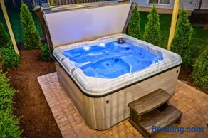 Cedar Point, Kalahari, Sports Force, Hot tub, Fire pit, EV, Pets, Beach, Fireplace, Park - Image 3