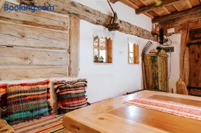 Old wooden barn, Cătunu' lui Victor - Image 2