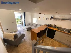The Barn Grown-up Peaceful Stay with Far-Reaching Views - Image 3