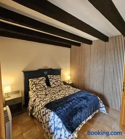 L'intendance - calme et cosy, vieilles pierres - Image 2