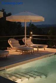 Enos Retreat Villas - Image 3