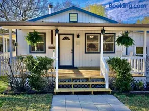 Songbird Haven Cozy Country Getaway - Image 1