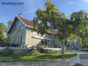 Scandinavian Villa with Sea Views Stockholm - Image 4