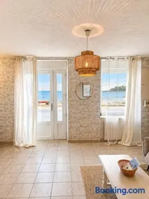 Évasion iodée sur la digue de Cancale - Image 1