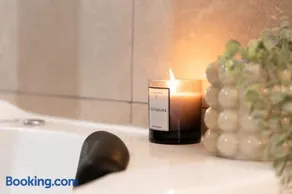 Love Life Room-Jacuzzi-Netflix-Accès-24/7-Privé - Image 2