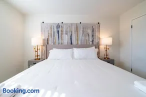 Sojourn's Harborage Coral Suite - Image 5