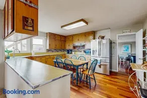 Cozy Carmet Cottage - Image 3