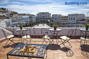 Apartamentos La Casa de la Alameda - Image 1
