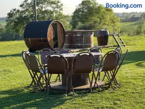 GreenFeilds Glamping Stargazing Yurts and Outdoor Spa - Image 4
