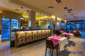 Hotel Provadia - Image 2