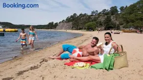 Sørlandet, nær stranden og Kristiansand dyrepark - Image 1