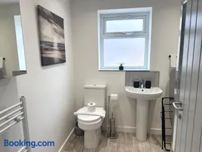 All Inn Apartments - Image 2