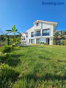 Asiyan Villas - Image 1