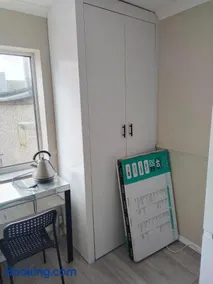 Murston Double Room - Image 4