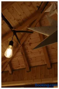 Cabana Din Deal lacul Izvorul Muntelui Bicaz - Image 4