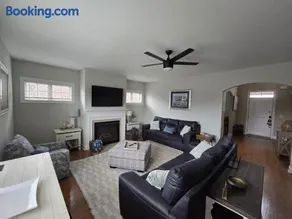 Madison Retreat - Image 1