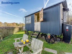 Elsie's Hut - Image 1