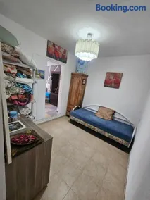 בית קרקע לנופש עם חצר גדולה במרכז קרית שמונה - Image 4